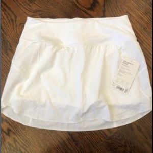 NWT ATHLETA Run With It Skort 13.5” White Running Tennis Women Size Small